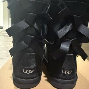 Ugg Bailey Bow ii